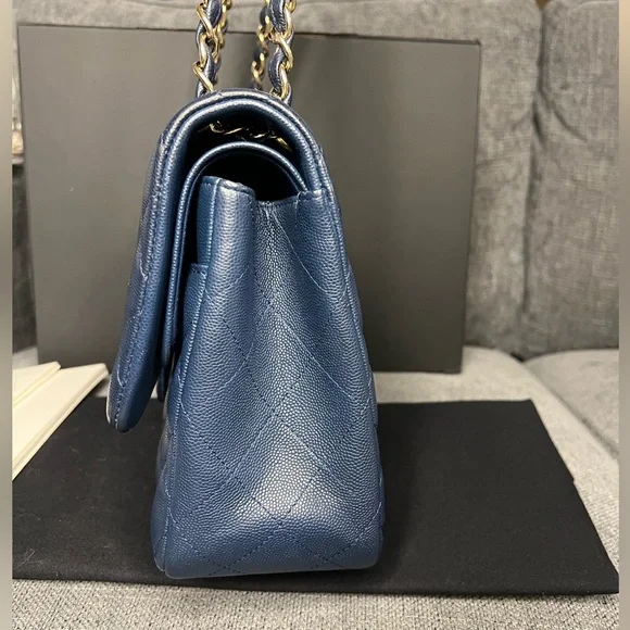 CHANEL classic double flap JUMBO caviar NAVY leather bag - Picture 7 of 16